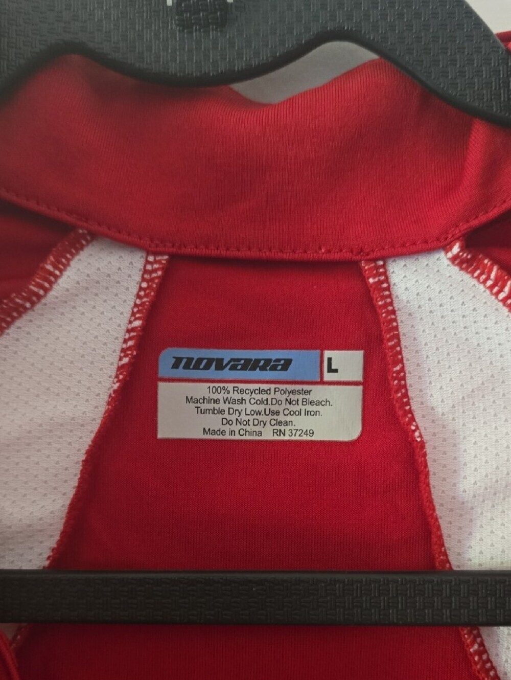 Novara Red and White Women's Cycling Jersey - Picture 2 of 3